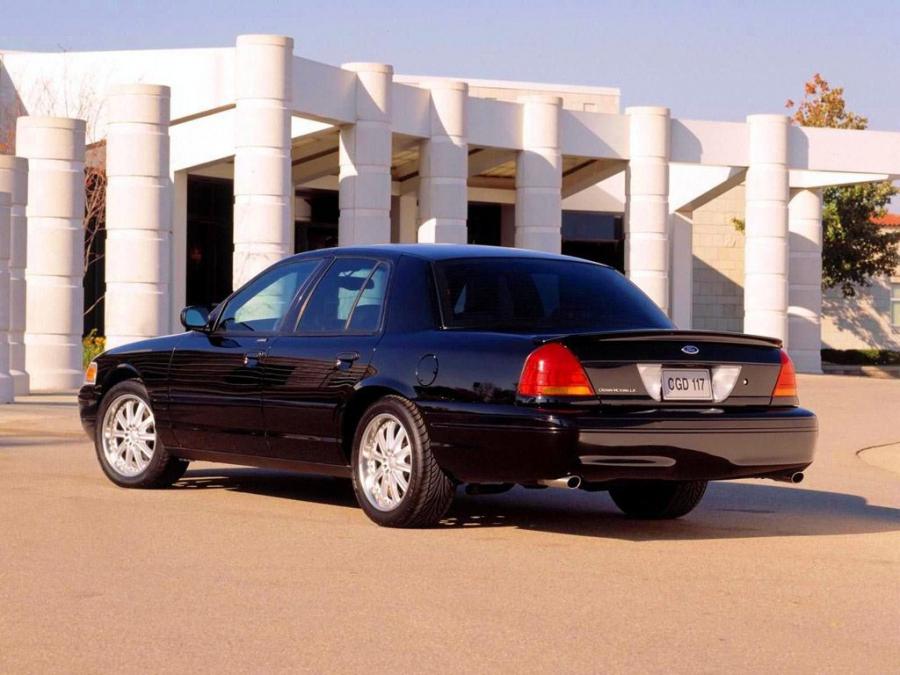  Ford Crown Victoria 1998 года  (фото 38 из 161)